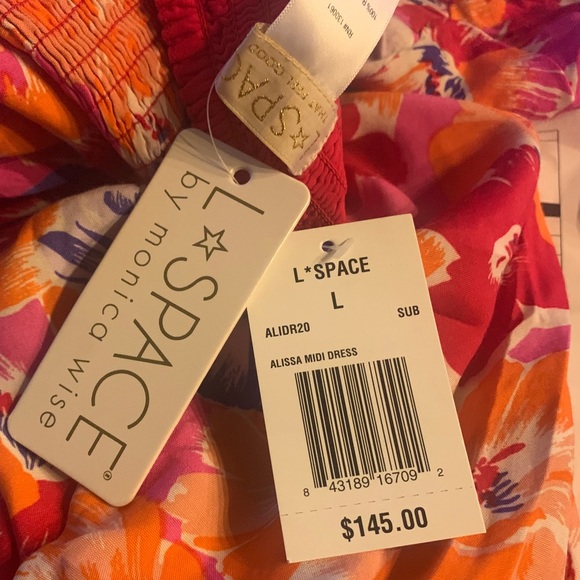 L*Space Alissa Dress or Beach Cover. - Picture 8 of 11